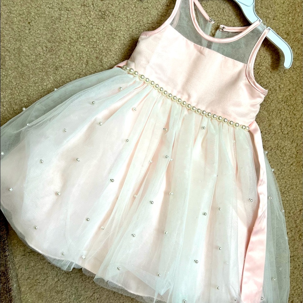 Size 2T flower girl dress, ankle length, tulle skirt, worn once!
